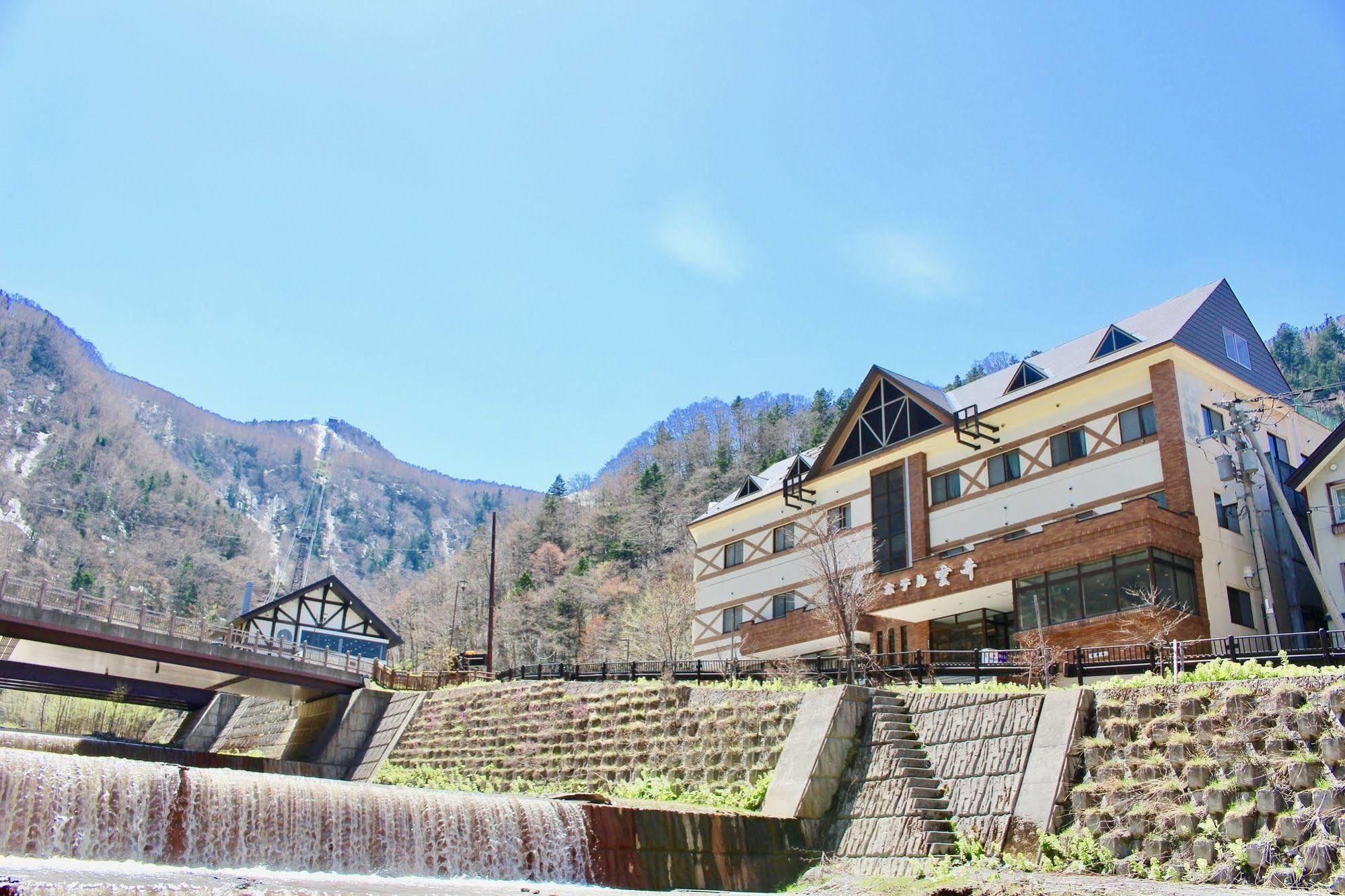 Hotel Sounkyo Onsen Kumoi Kamikawa  Zewnętrze zdjęcie